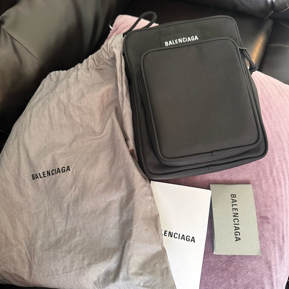 Nylon, small travel bag, adjustable and removable crossbody strap